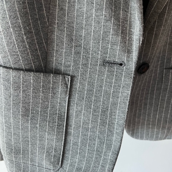 Grey with White Stripes Banana Republic Blazer - Picture 3 of 8